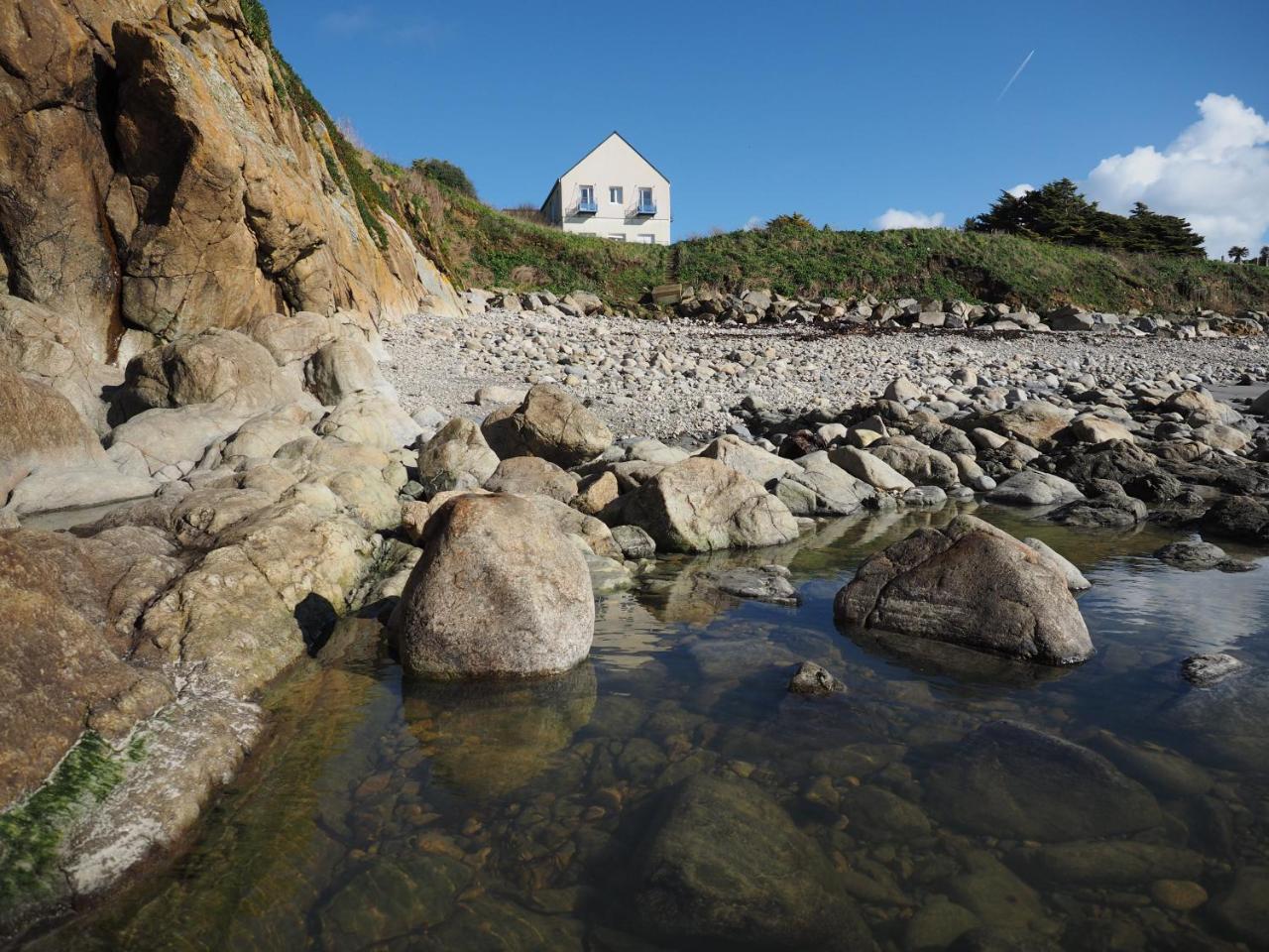 Hotel Le Roc'H Ar Mor Ushant Esterno foto